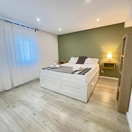 A With Ensuite Bathroom In A T2 At Olivais בית אירוח ליסבון
